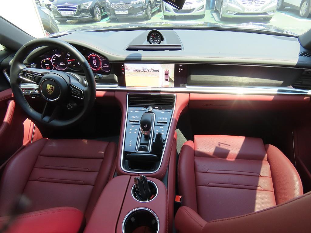 Porsche Panamera - Vista 5