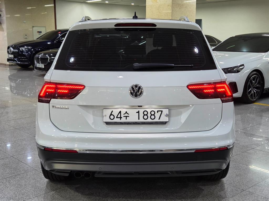 Volkswagen Tiguan - Vista 4