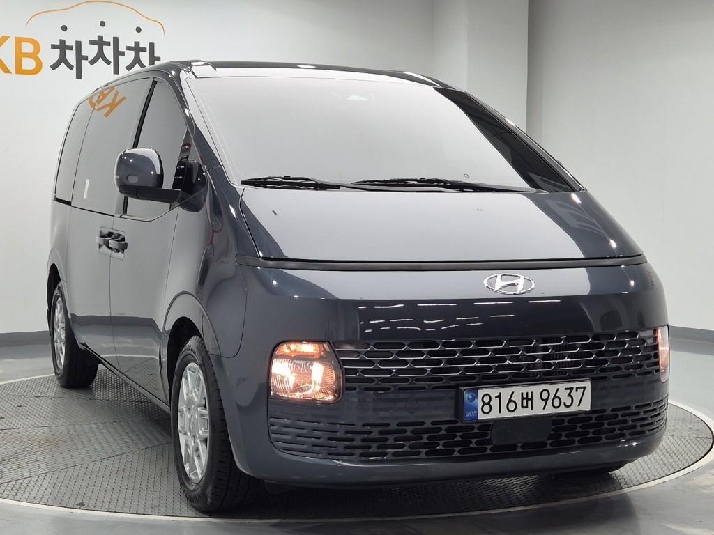 HYUNDAI Staria - Vista 4