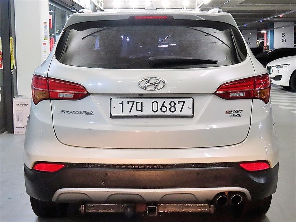HYUNDAI Santa Fe - Vista 5