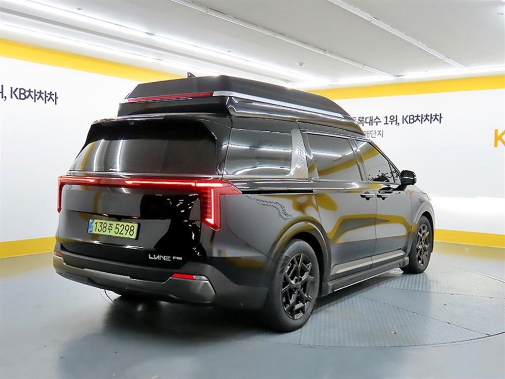 KIA Carnival - Vista 4