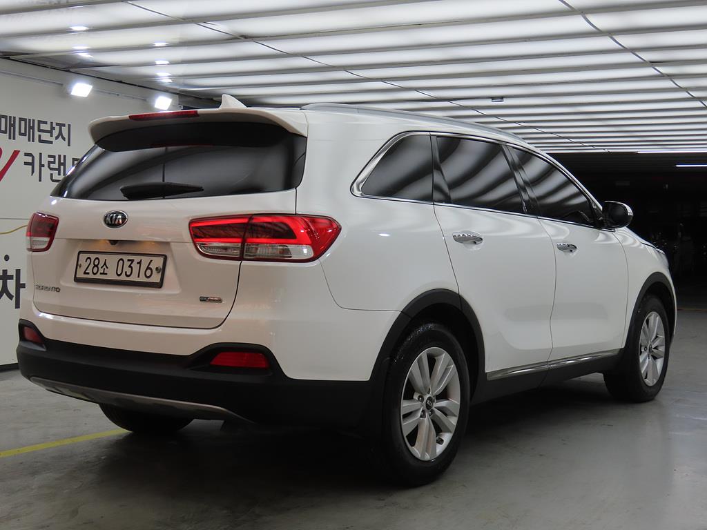 KIA Sorento - Vista 4