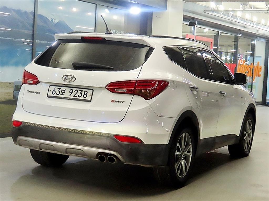HYUNDAI Santa Fe - Vista 4