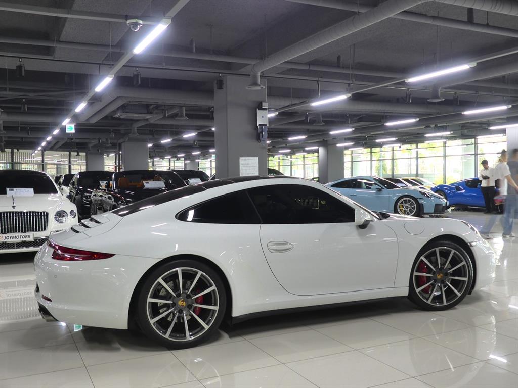 Porsche 911 - Vista 4