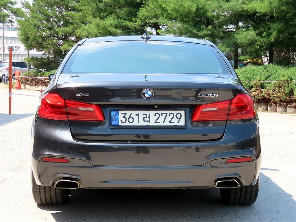 BMW 5 Series - Vista 4