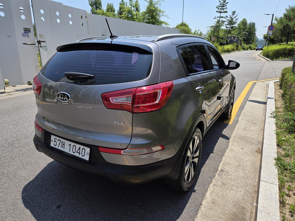KIA Sportage - Vista 4