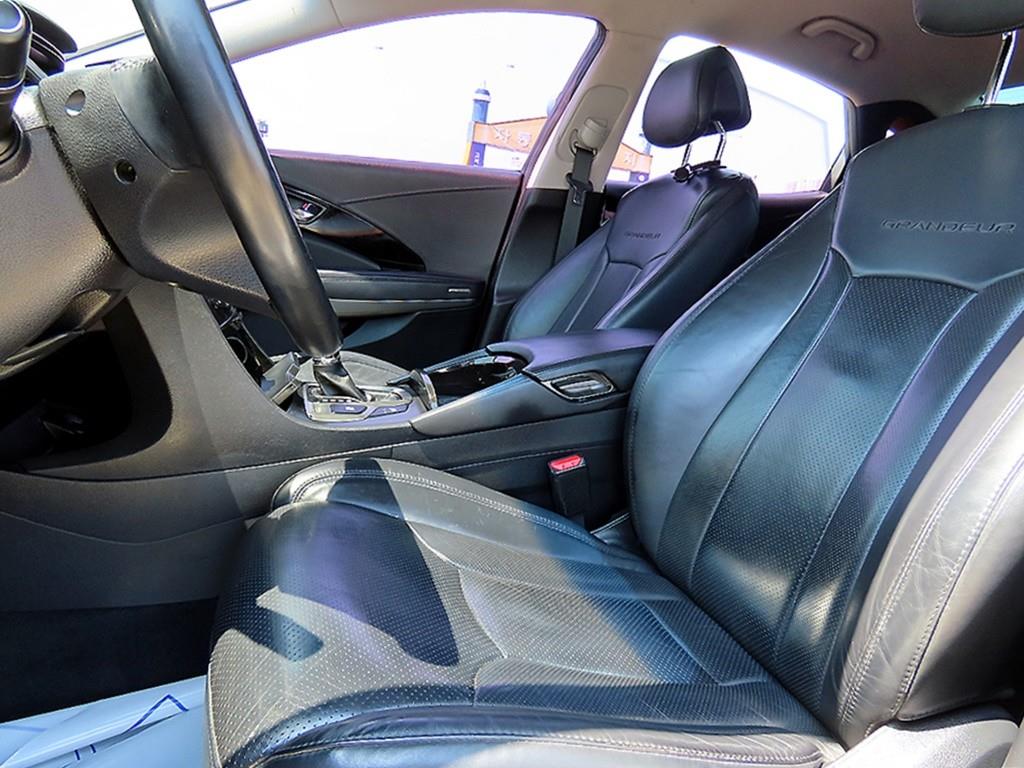 HYUNDAI Grandeur - Vista 5