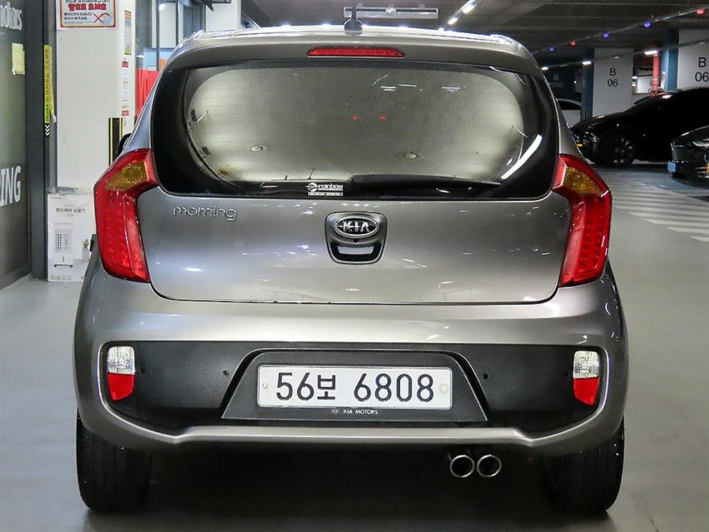 KIA Morning - Vista 5