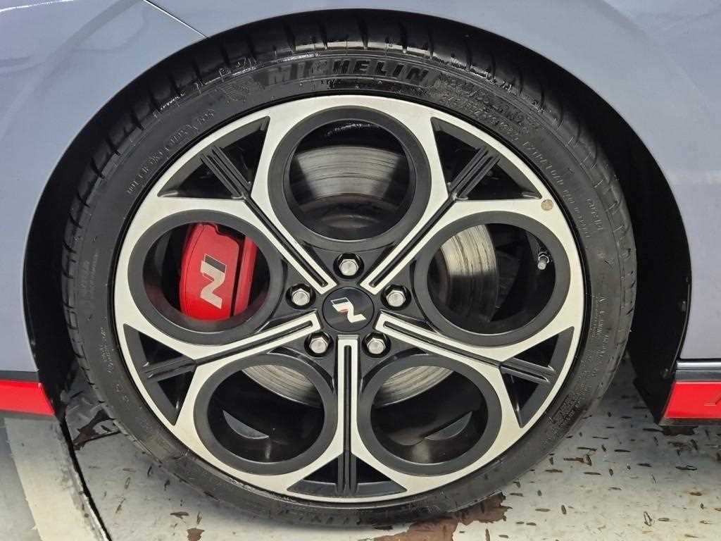 HYUNDAI Avante - Vista 5
