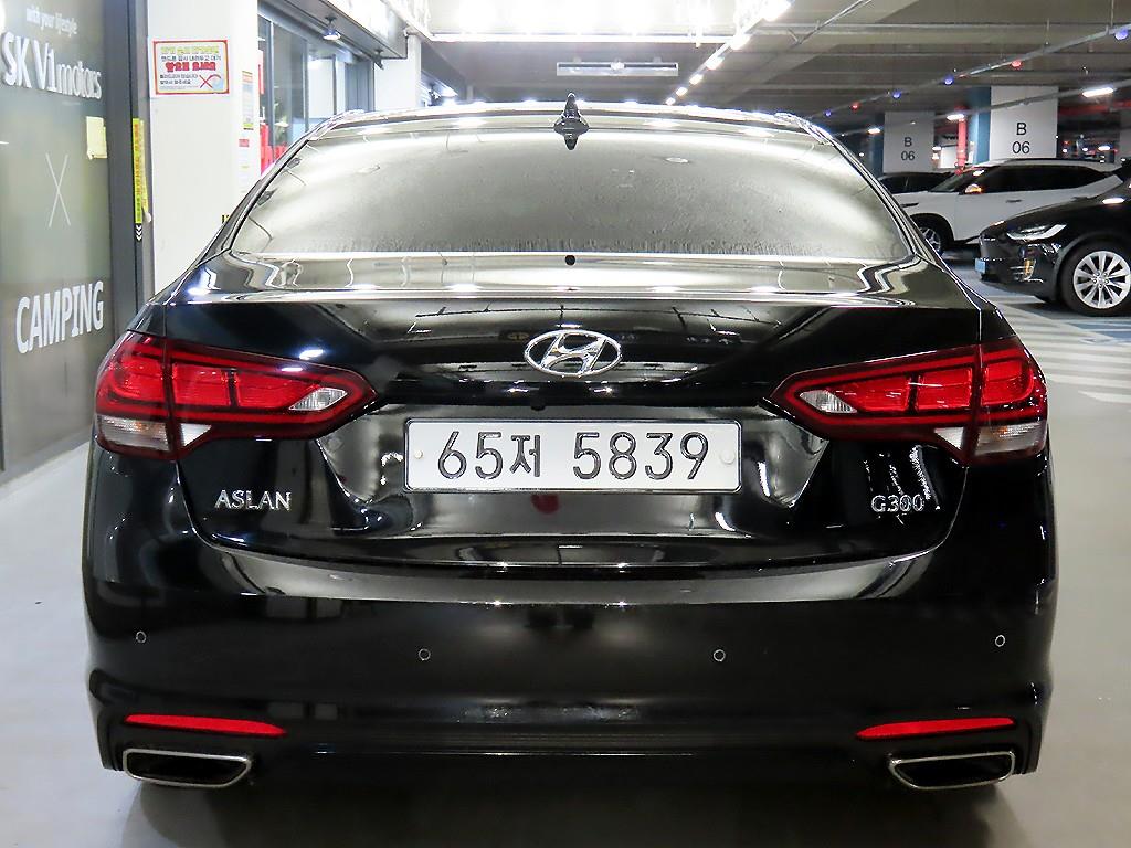 HYUNDAI Aslan - Vista 5