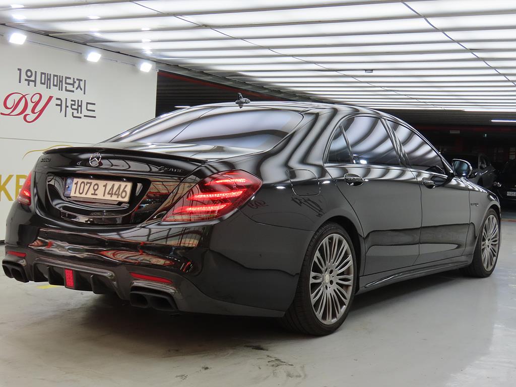 Mercedes Benz S Class - Vista 4