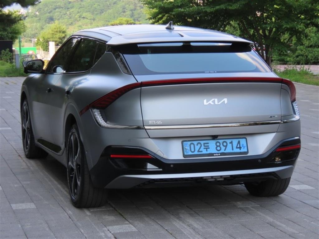 KIA EV6 - Vista 4