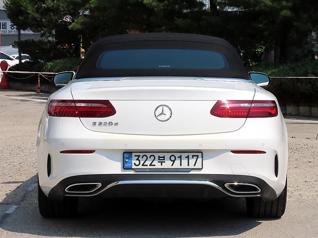 Mercedes Benz E class - Vista 4