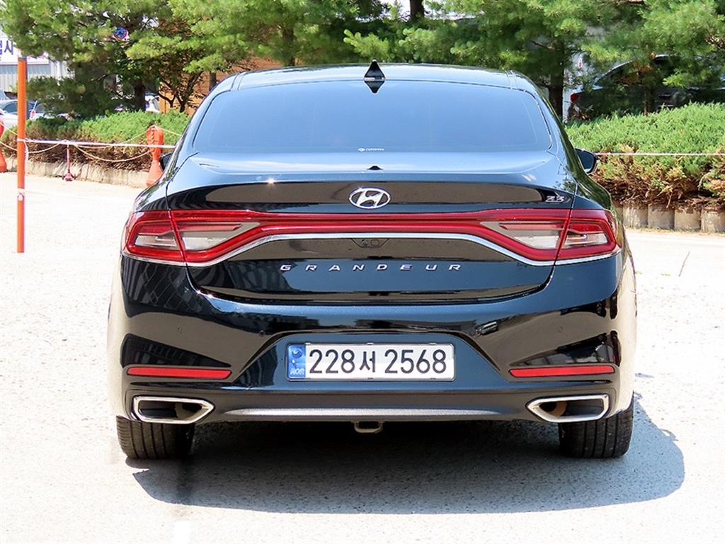 HYUNDAI Grandeur - Vista 4