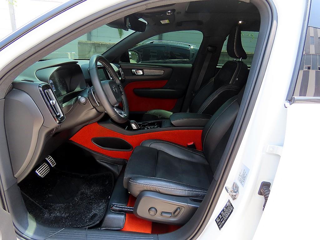 Volvo XC40 - Vista 5