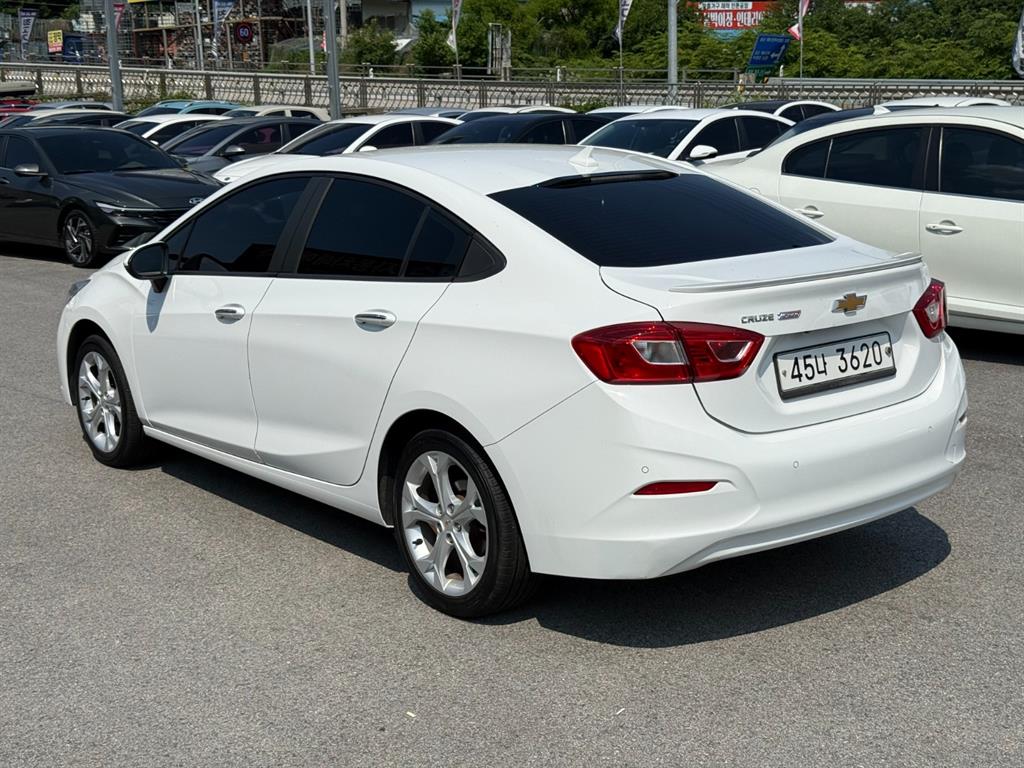 Chevrolet Cruze 1.4 Turbo LT Deluxe 6