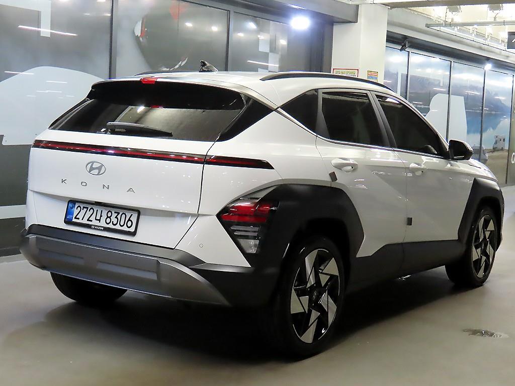 HYUNDAI Kona - Vista 4