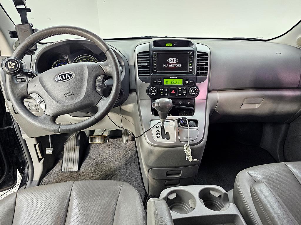 KIA Carnival - Vista 5
