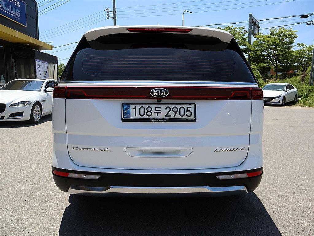 KIA Carnival - Vista 4
