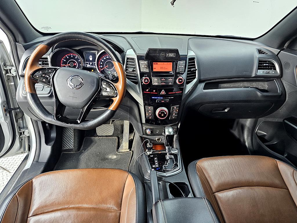 Ssangyong Tivoli - Vista 5
