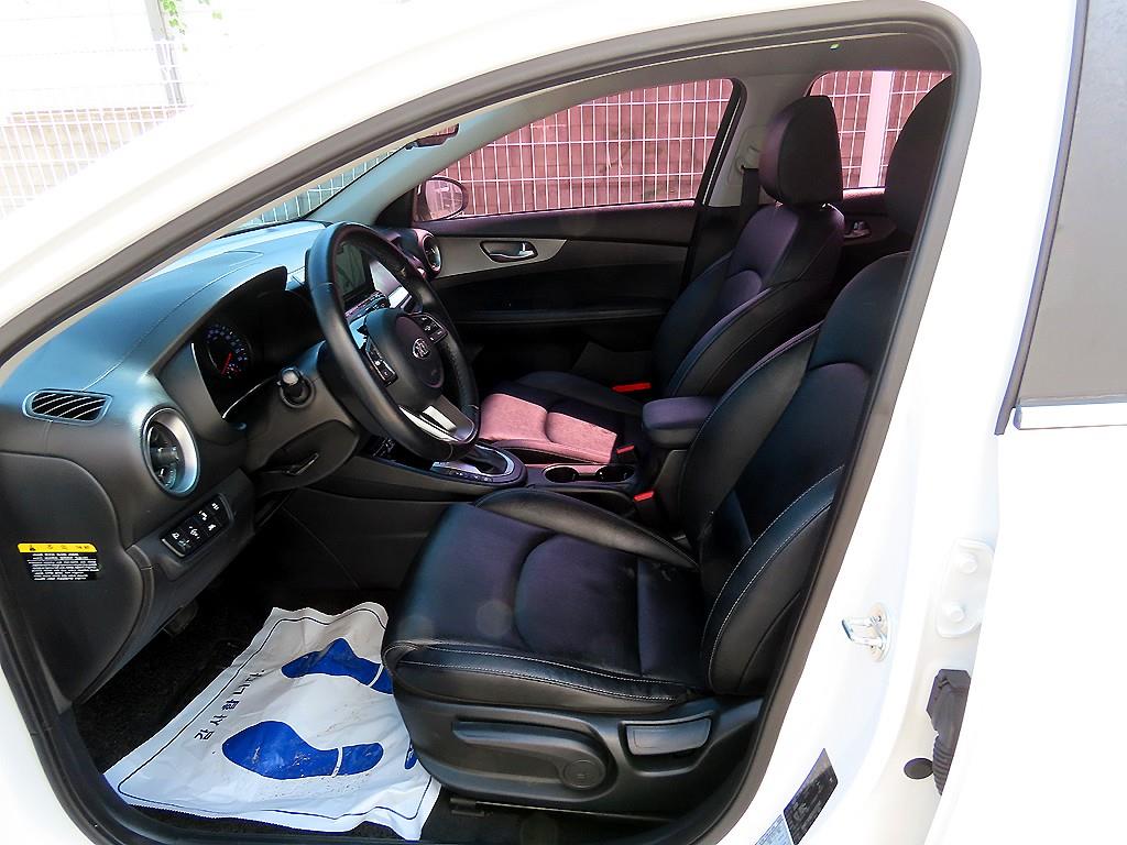 KIA K3 - Vista 5