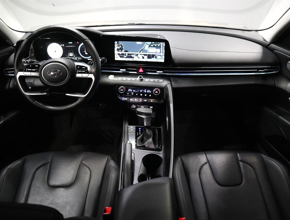 HYUNDAI Avante - Vista 5