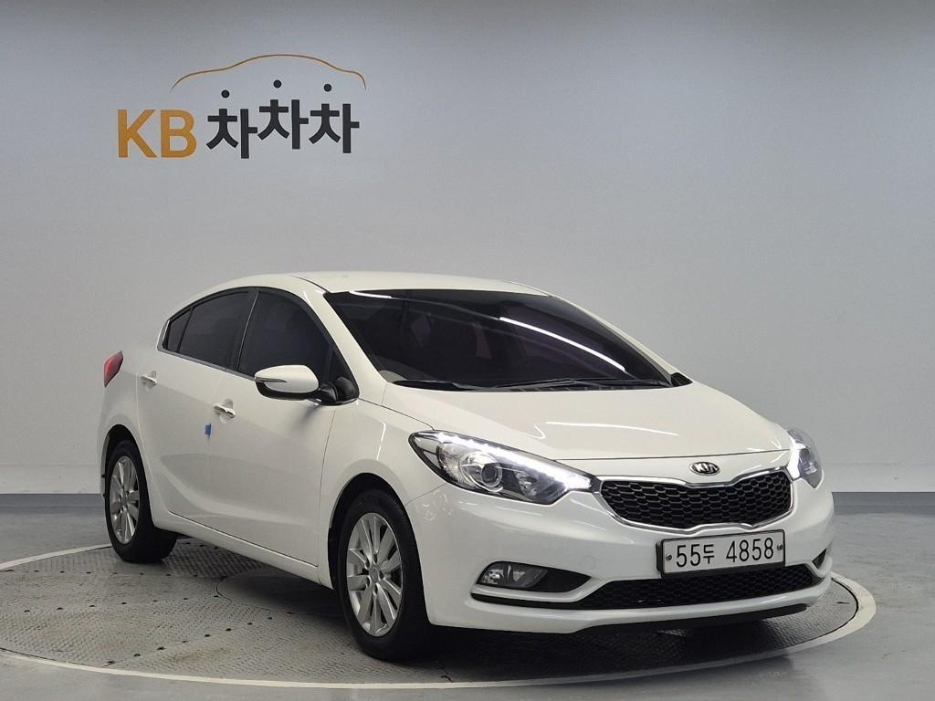KIA K3 - Vista 4
