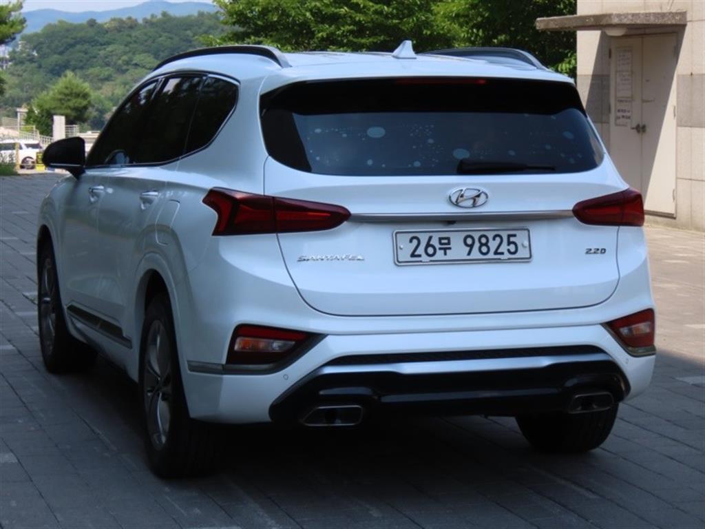 HYUNDAI Santa Fe - Vista 4