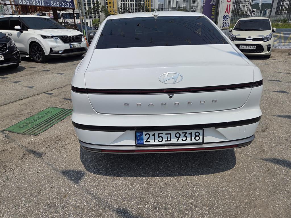 HYUNDAI Grandeur - Vista 4