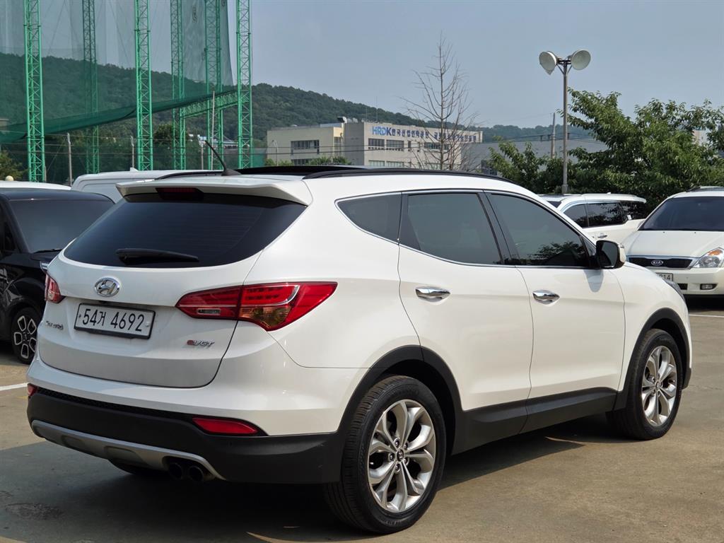 HYUNDAI Santa Fe - Vista 4