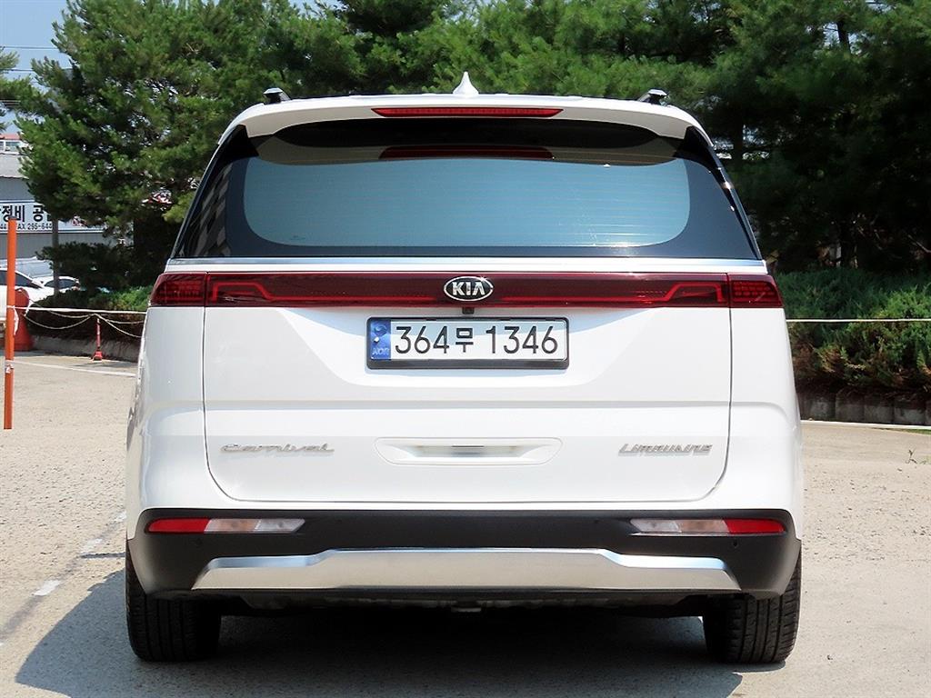 KIA Carnival - Vista 4