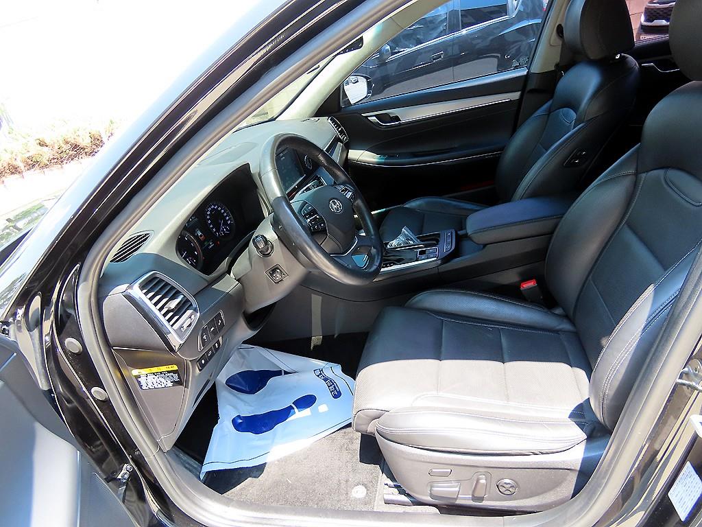HYUNDAI Grandeur - Vista 5