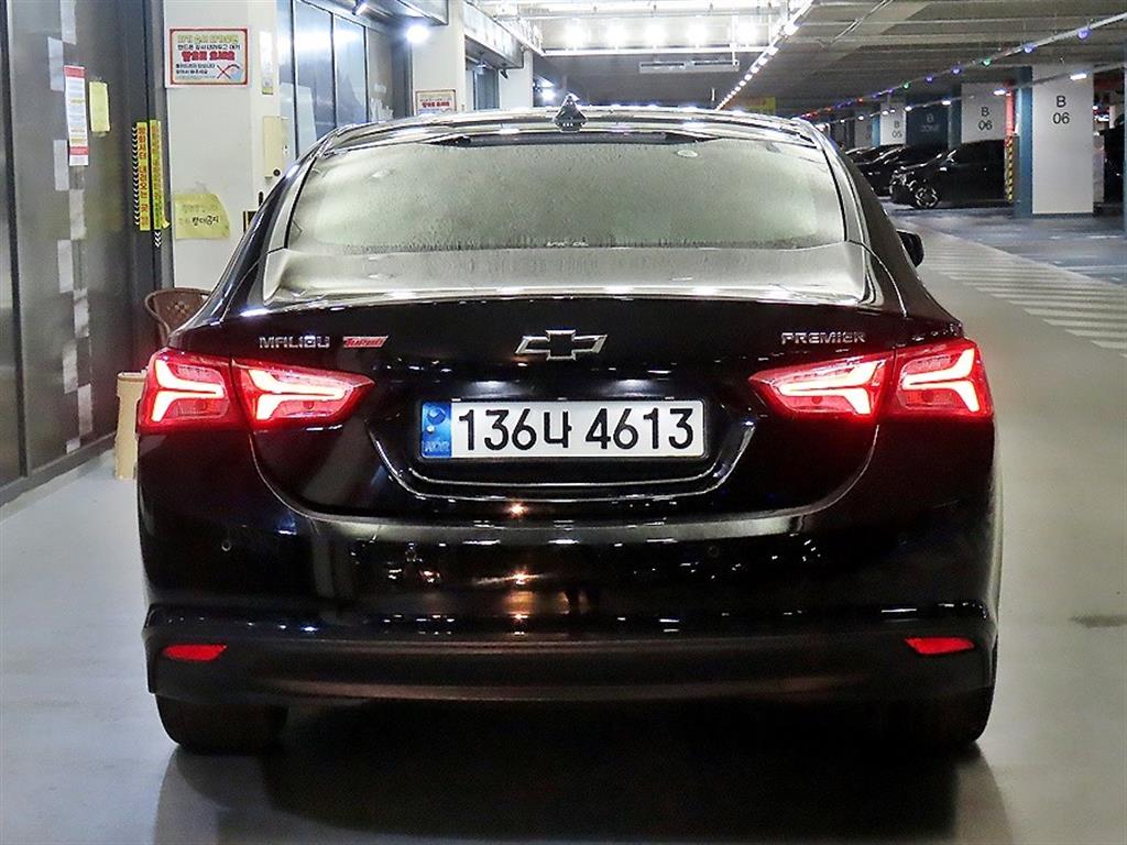 Chevrolet Malibu - Vista 5
