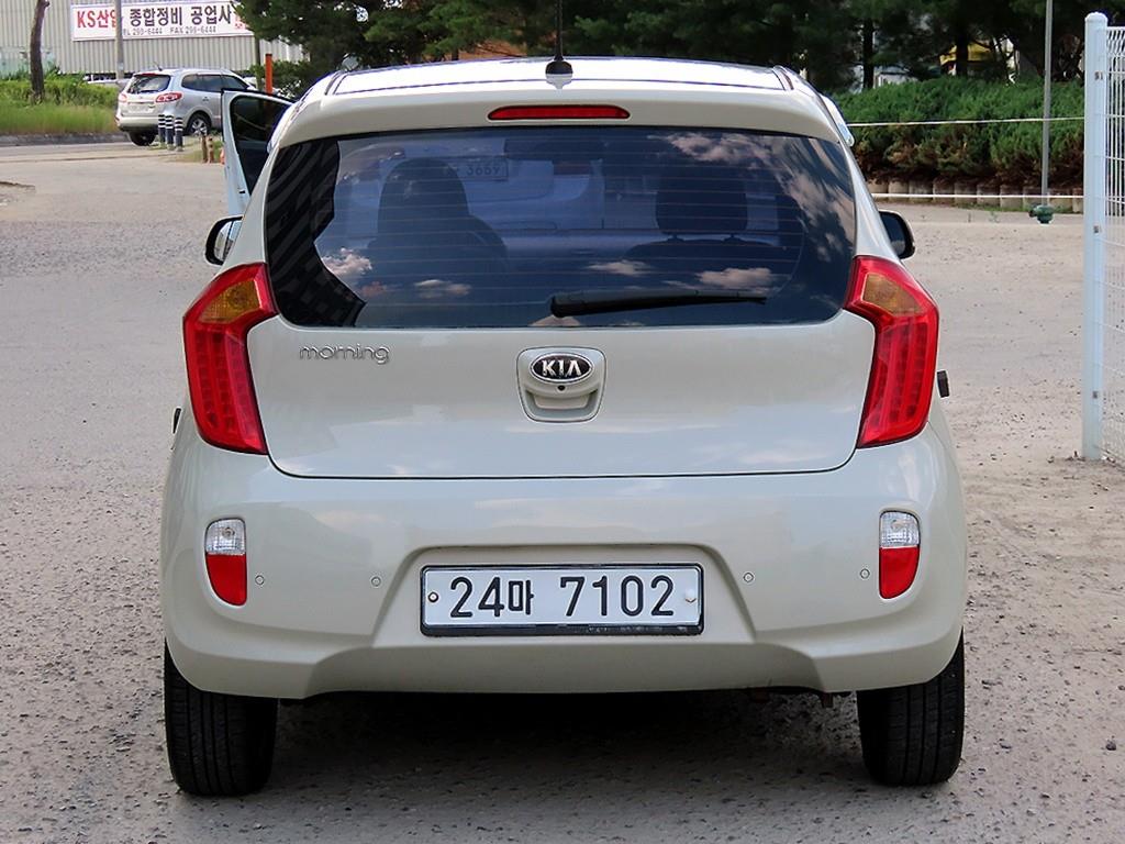 KIA Morning - Vista 4