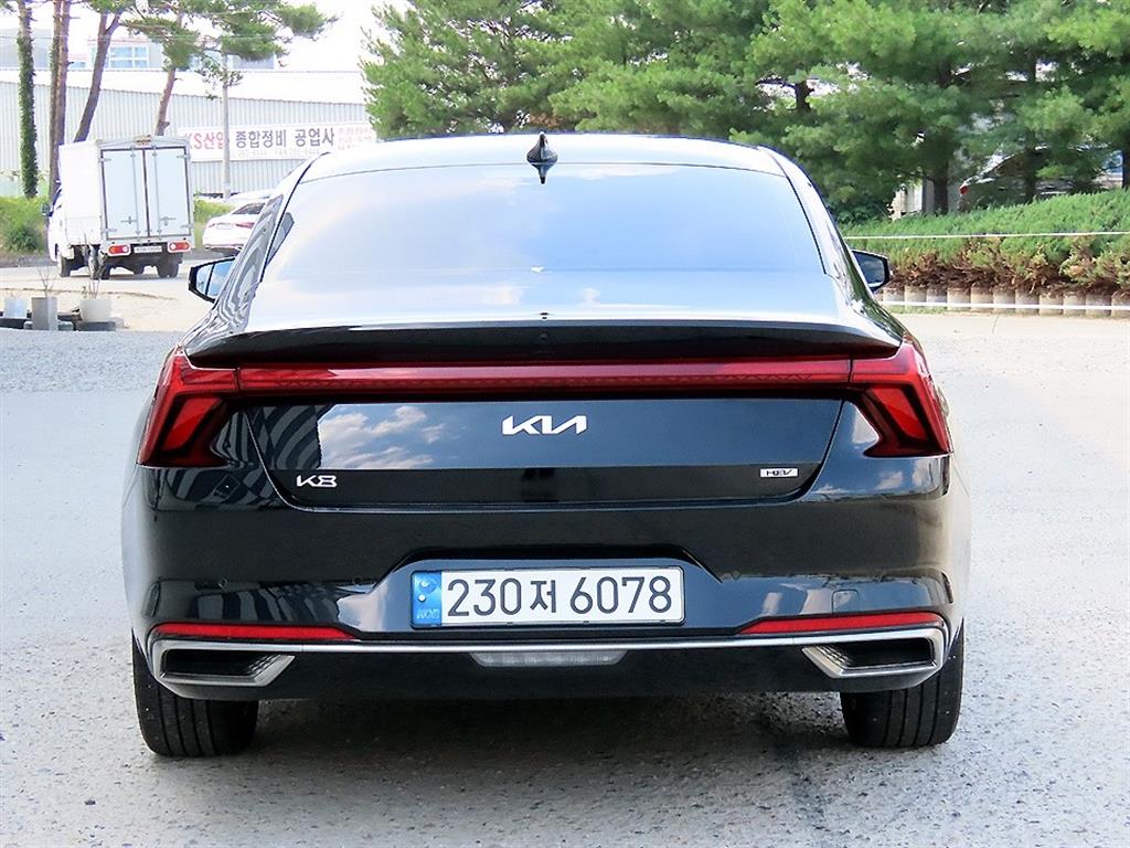 KIA K8 - Vista 4