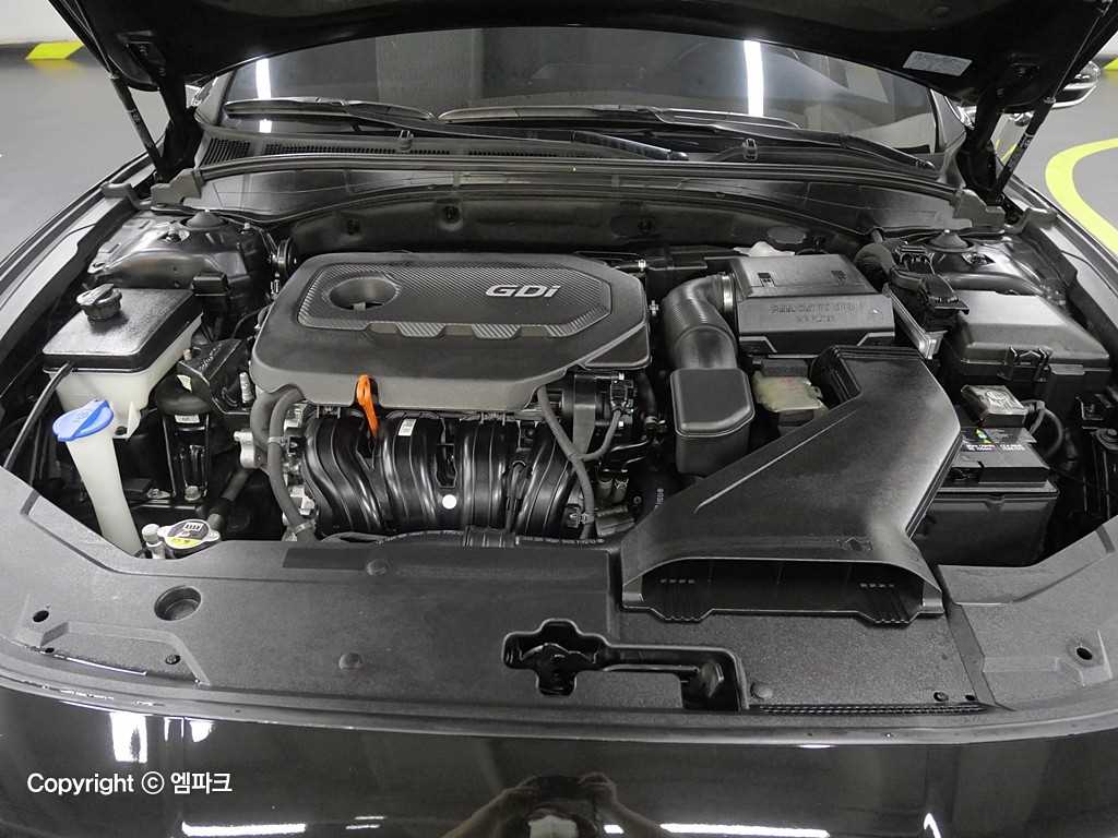 HYUNDAI Grandeur - Vista 5