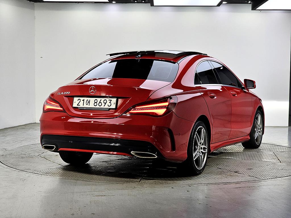Mercedes Benz CLA Class - Vista 4