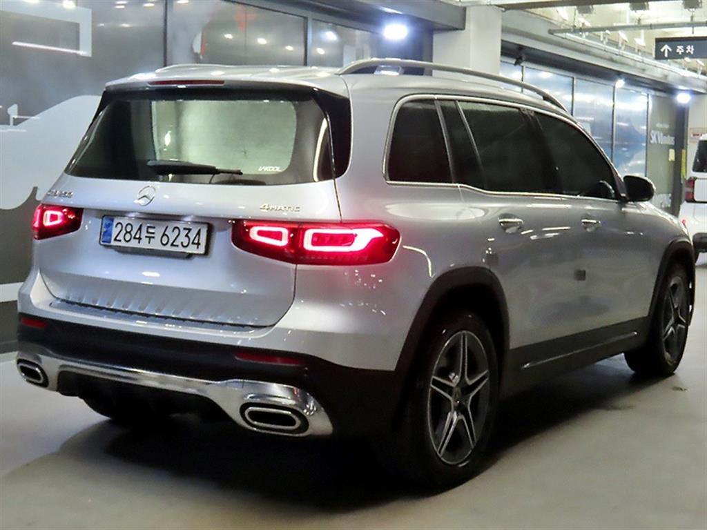 Mercedes Benz GLB Class - Vista 4