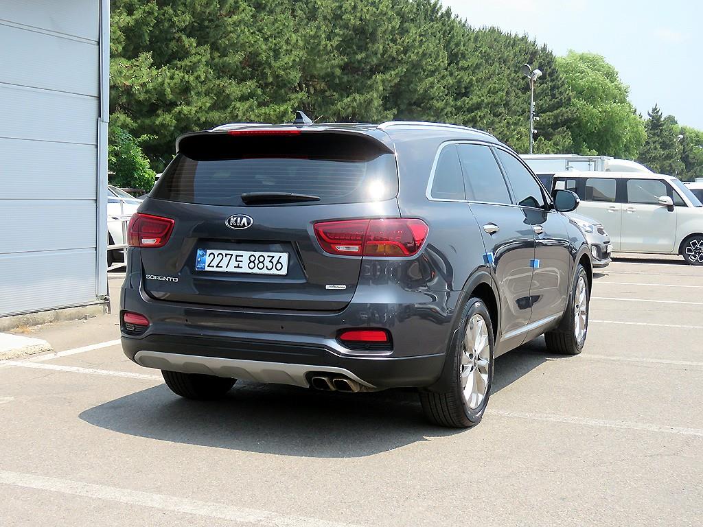 KIA Sorento - Vista 4