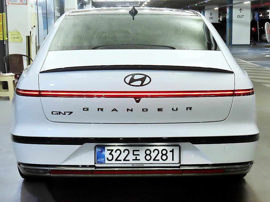 HYUNDAI Grandeur - Vista 5