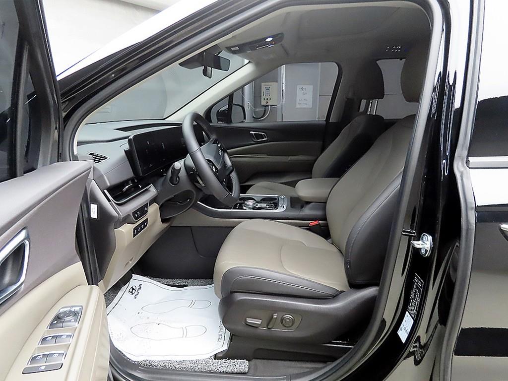 KIA Carnival - Vista 5