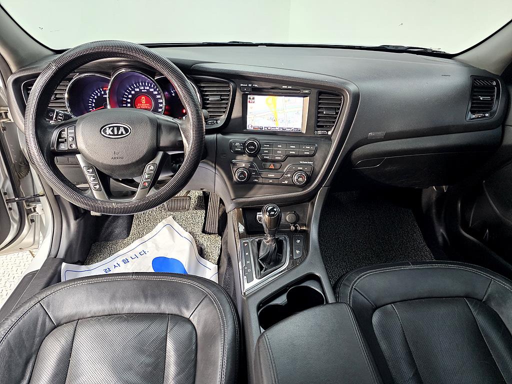 KIA K5 - Vista 5
