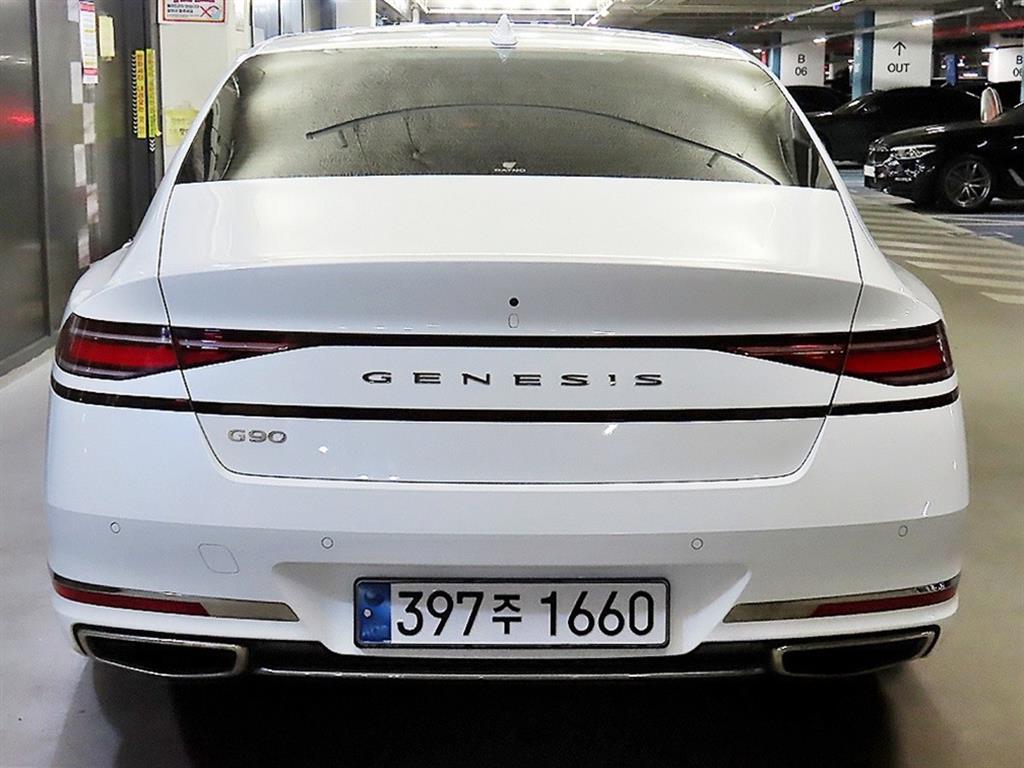 Genesis G90 - Vista 5