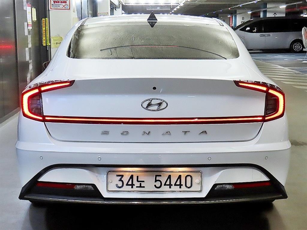 HYUNDAI Sonata - Vista 5