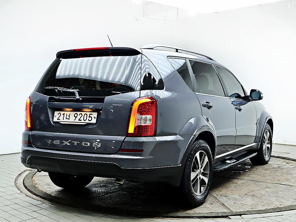 Ssangyong Rexton - Vista 4
