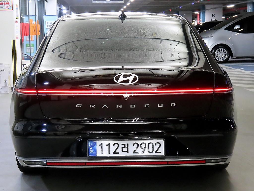 HYUNDAI Grandeur - Vista 5