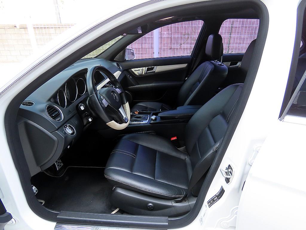 Mercedes Benz C Class - Vista 5