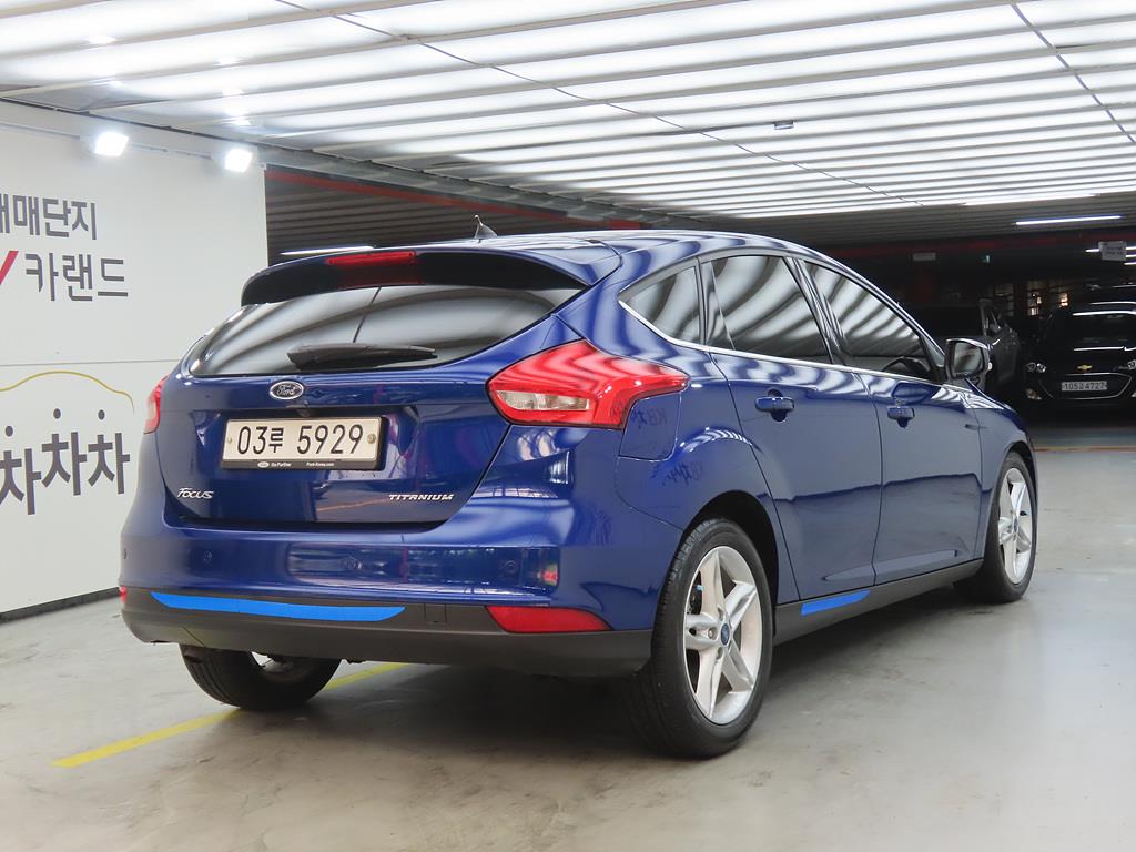 Ford Focus - Vista 4