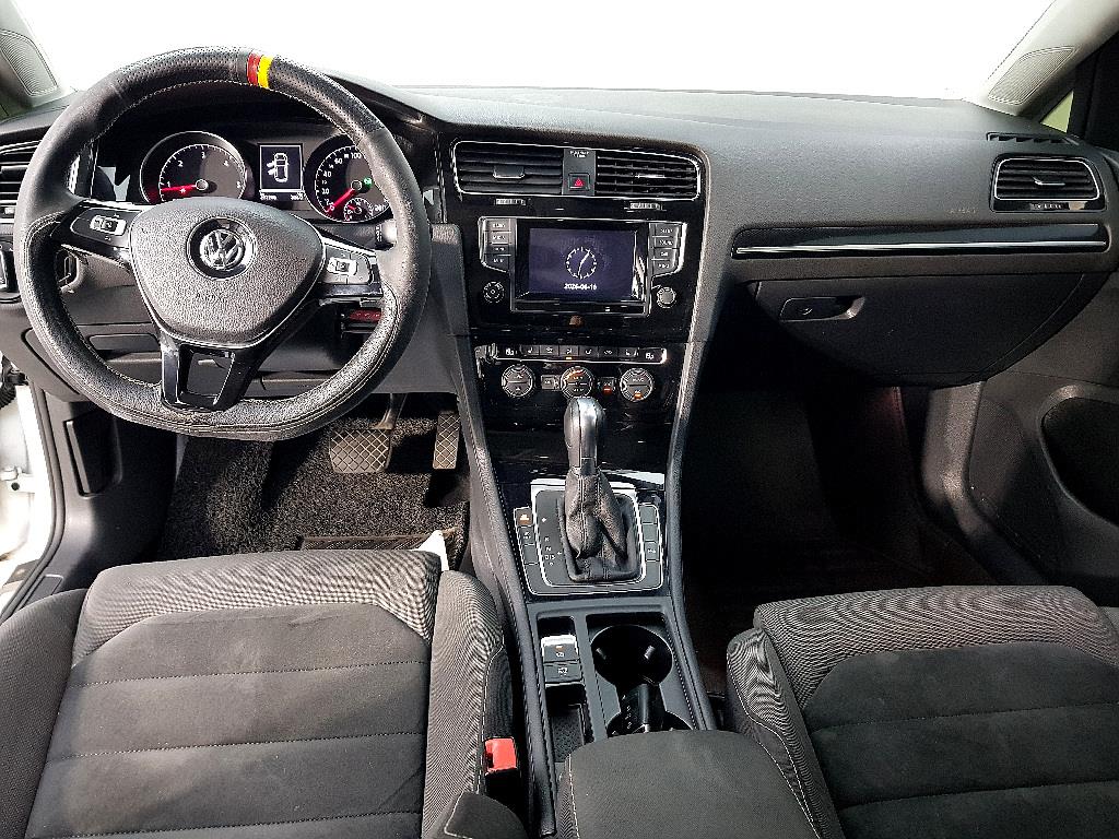 Volkswagen Golf - Vista 5