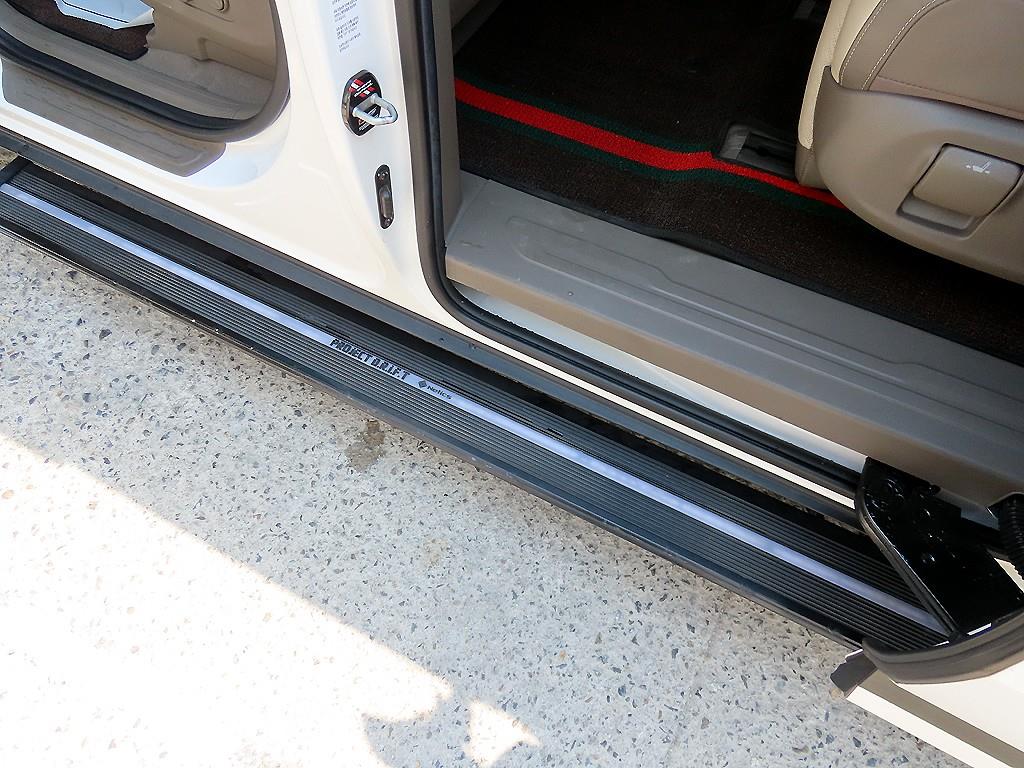 KIA Carnival - Vista 5